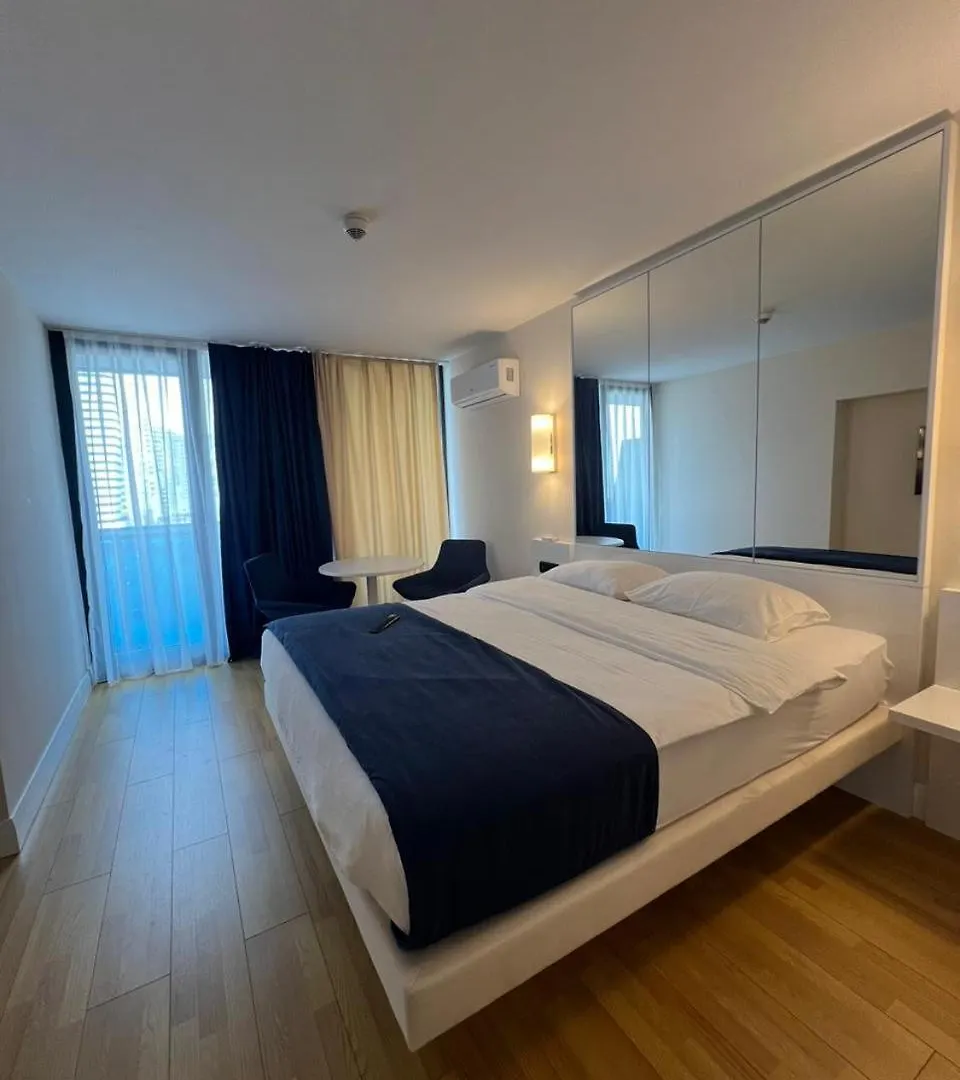 Vip Apartment N15 Batumi Aparthotel
